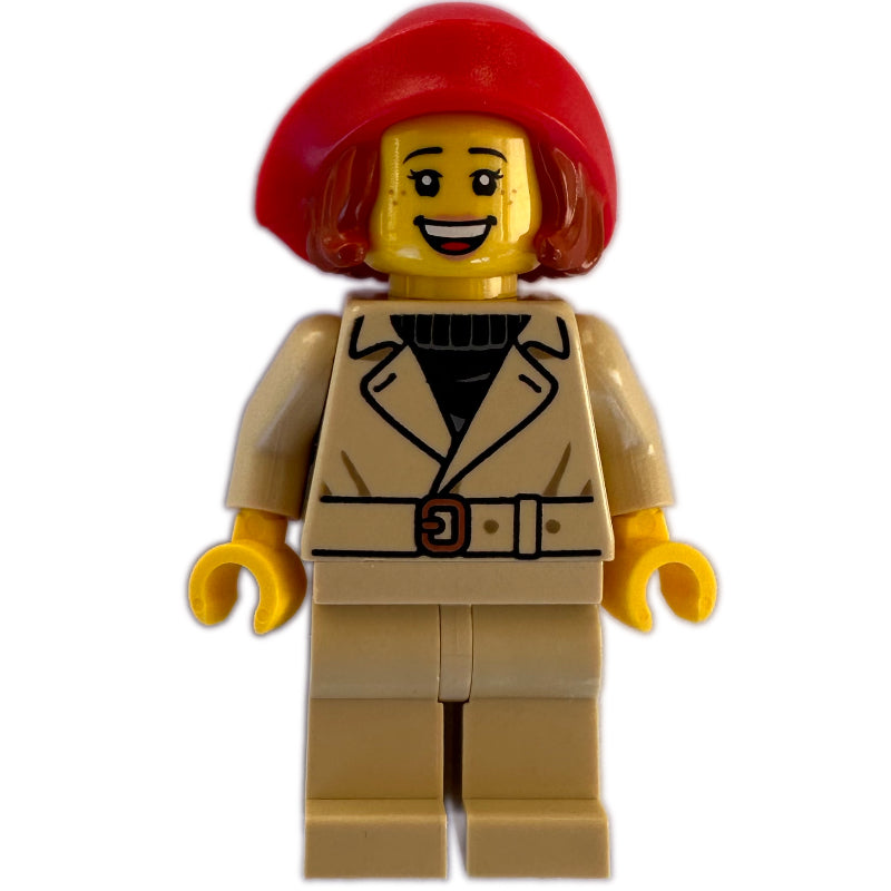 fig-015861 – Tudor House Food Critic, Tan Suit