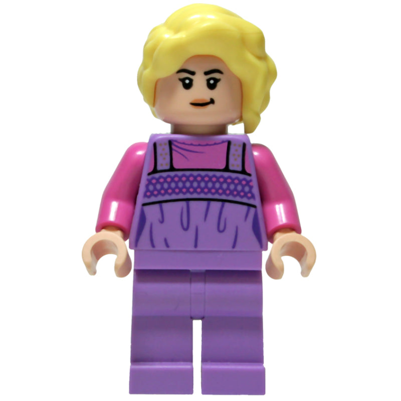 fig-015886 – Luna Lovegood, Medium Lavendar Outfit