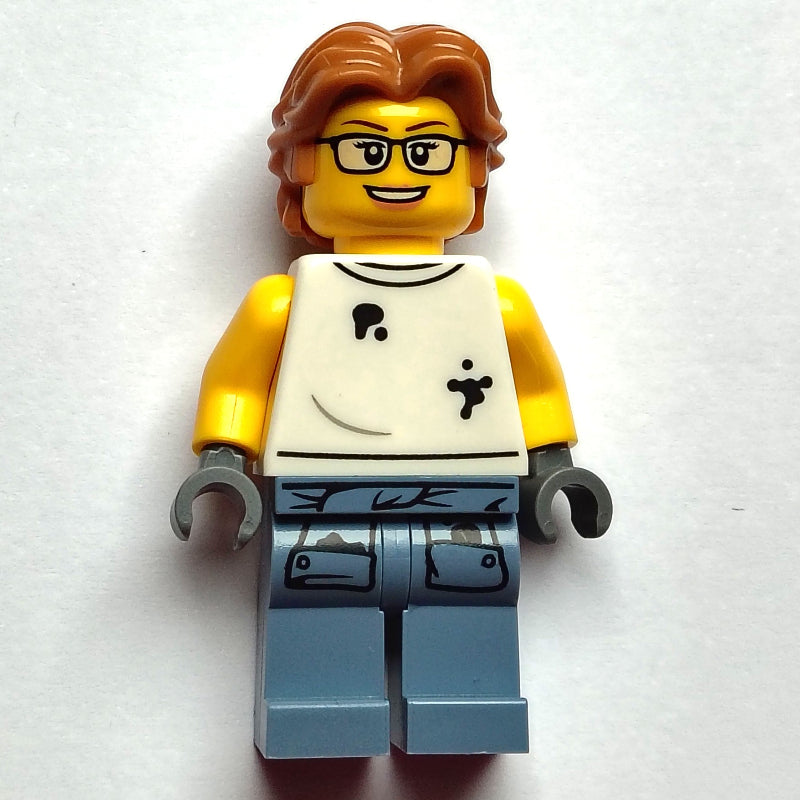 fig-016000 – Scrapyard Worker, White Shirt, Sand Blue Legs, Medium Nougat Hair