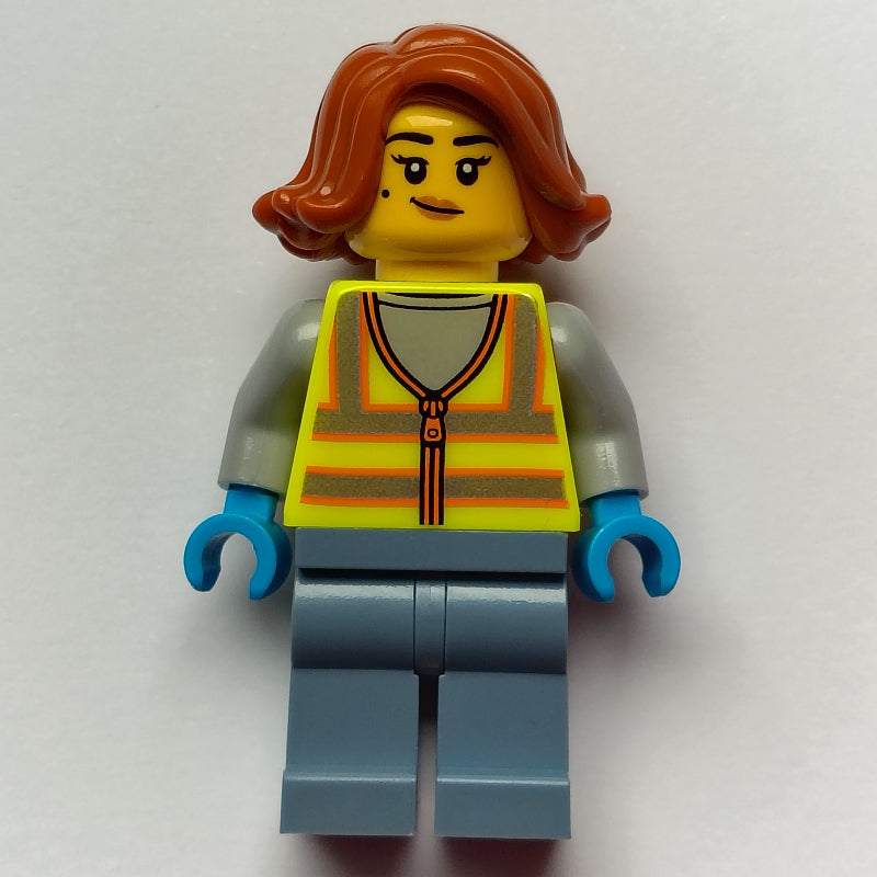 fig-016002 – Scrapyard Worker, Vibrant Yellow Vest, Sand Blue Legs