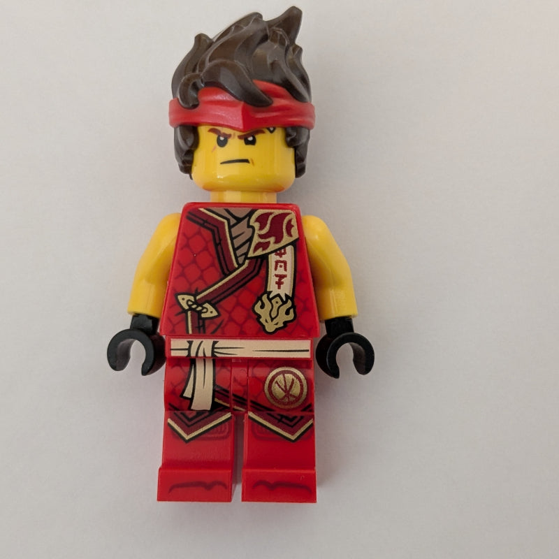 fig-016133 – Kai, Red Robes, Shoulder Guard