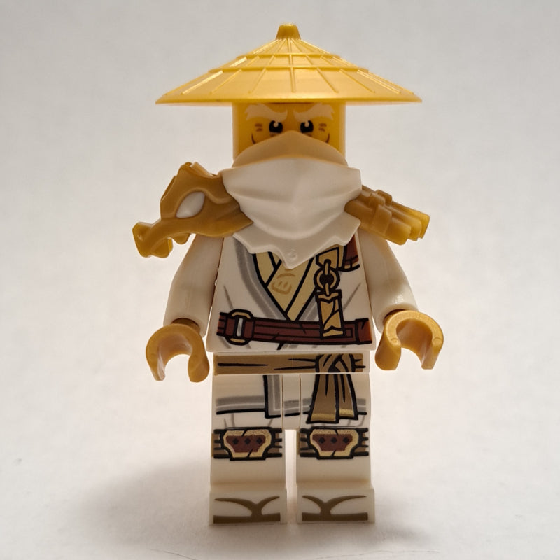 fig-016342 – Master Wu, White Shoulder Armor and Mask, Pearl Gold Hat