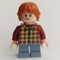 fig-016496 – Ron Weasley, Dark Red Shirt, Sand Blue Short Legs