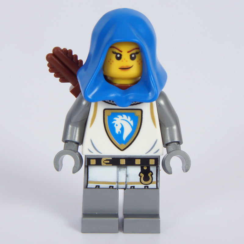 fig-016600 – Archer, White Tunic, Blue Hood, Quiver