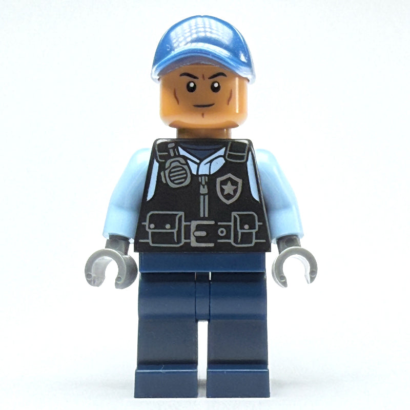 fig-016820 – Security Guard, Black Vest, Dark Blue Legs