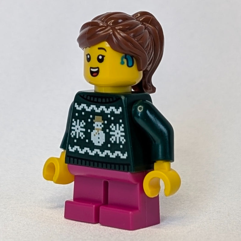 fig-017031 – Kid, Dark Green Torso, Dark Pink Legs, Reddish Brown Hair